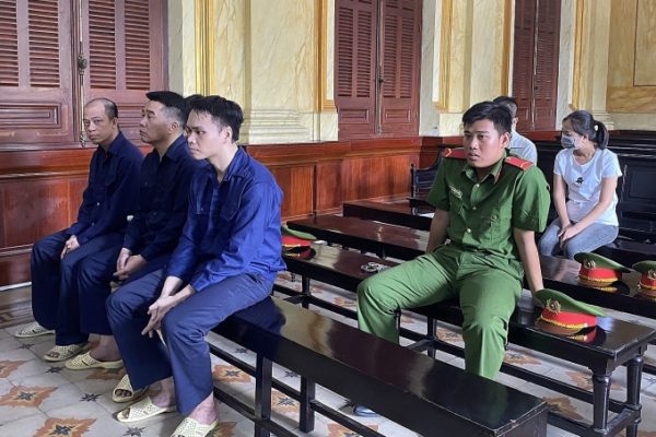 Cựu công an kêu oan bị lừa ‘chạy án’ bởi chủ spa