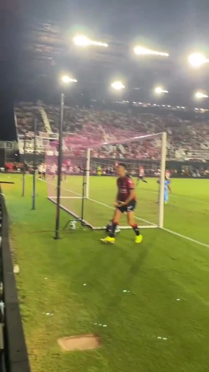Đối thủ ăn mừng trước Inter Miami