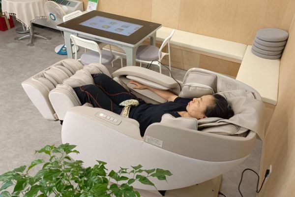 Cửa hàng tiện lợi Seoul: Giải pháp cho đại dịch cô đơn
