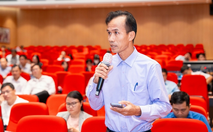 PGS.TS Lê Tấn Lộc, Chủ tịch Hội đồng trường Đại học Kinh tế - Luật (UEL) phát biểu ý kiến. Ảnh: BTC
