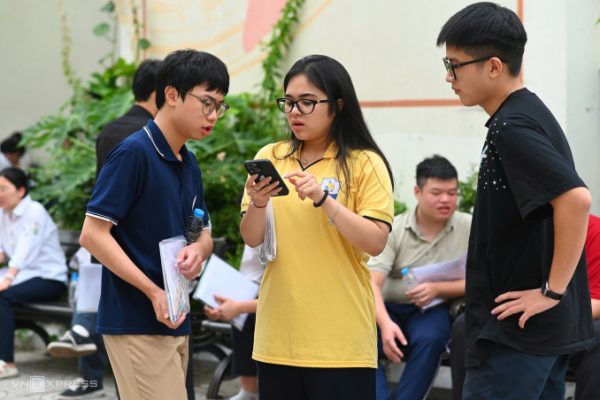 Đại học Ngoại thương: Điểm sàn có thể giảm xuống 24?