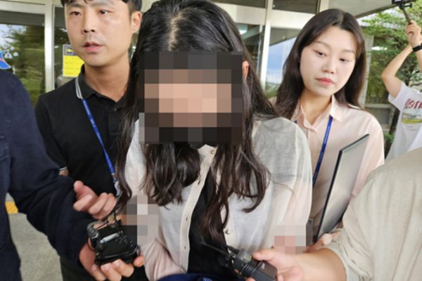 Cô giáo bị bắt vì trộm đề thi: Hậu quả pháp lý