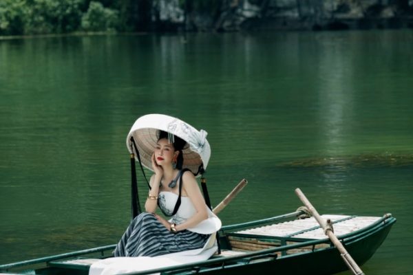 Hà Kiều Anh: Thông tin và sự nghiệp nổi bật