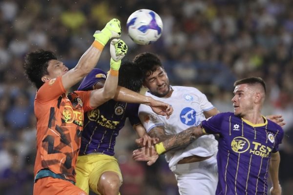 V-League: Giới hạn ngoại binh – Không 4 người cùng lúc