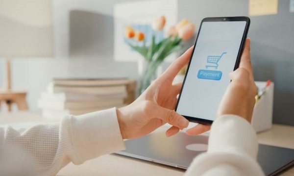 Freeship: Đòn bẩy cung cầu cho sàn thương mại điện tử