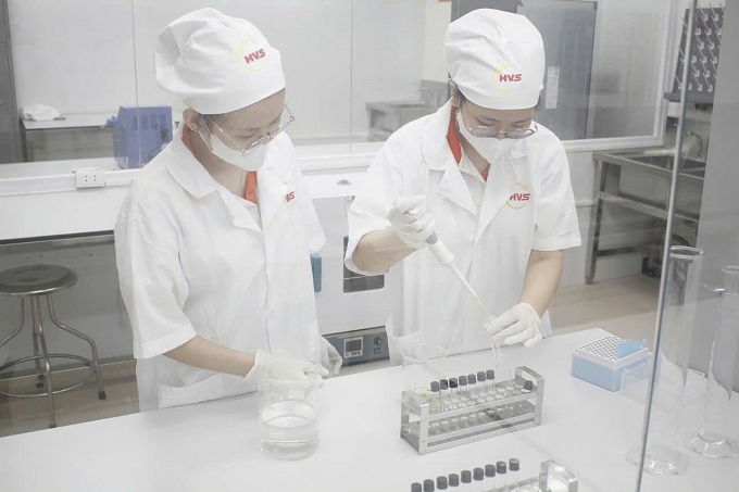 Phòng thí nghiệm kiểm soát an toàn thực phẩm của Hương Việt Sinh. Ảnh: Hương Việt Sinh