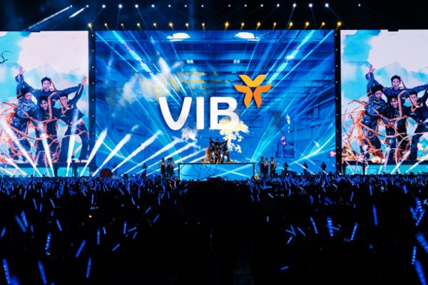 10 Khách hàng VIB Trúng Chuyến Đi Las Vegas Nhờ Siêu Lợi Suất