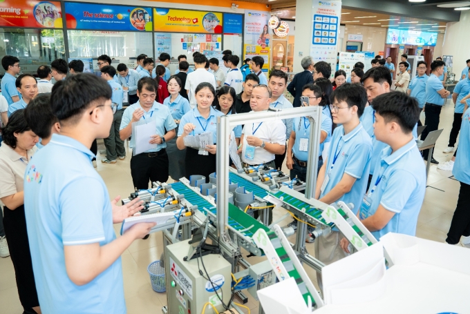 Sinh viên tranh tài tại MECA 2025. Ảnh: MECA 2025