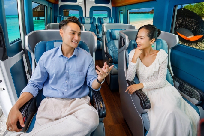 Dịch vụ xe phù hợp cho nhiều nhóm khách. Ảnh: Vie Limo