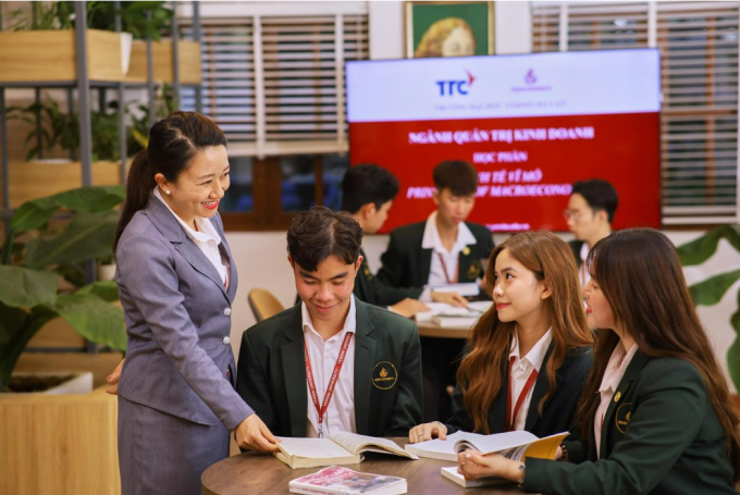 Sinh viên trường Đại học Yersin Đà Lạt trong không gian lớp học. Ảnh: YersinUni