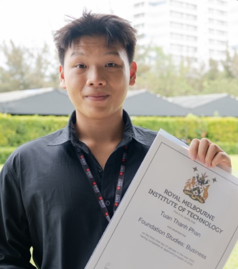 Phạm Thanh Tuấn - học sinh tốt nghiệp Dự bị đại học với điểm GPA 3.8/4.0. Ảnh: RMIT Việt Nam
