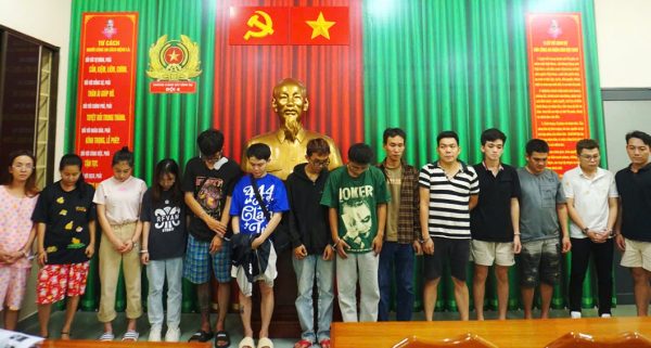 Bán khí cười cho bar, nhà hàng: 30 người bị bắt, thu lợi 105 tỷ