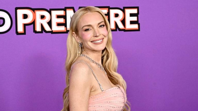 Lindsay Lohan trên thảm đỏ ra mắt phim Freakier Friday. Ảnh: Walt Disney Studios