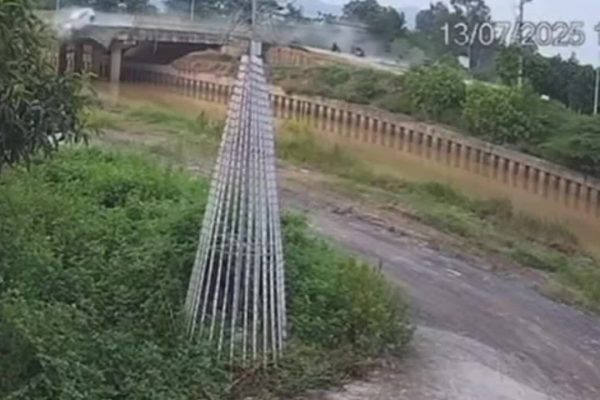 Ôtô 5 chỗ có ‘dấu hiệu bất thường’ trước khi gây tai nạn làm 3 người chết