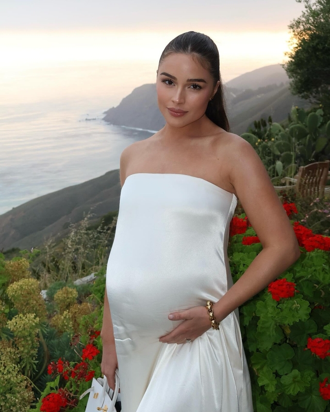 Nhan sắc mẹ bầu Olivia Culpo. Ảnh: Instagram Olivia Culpo