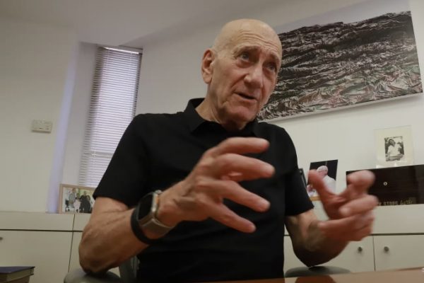 Cựu thủ tướng Israel cảnh báo về ‘trại tập trung’ ở Gaza