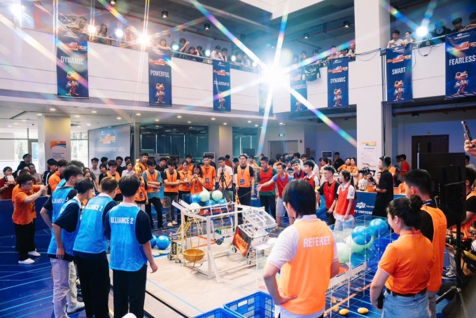 Gần 200 đội thi trải qua vòng đấu kịch tính, gay cấn. Ảnh: Trường Đại học FPT