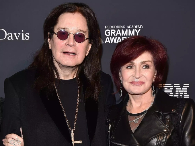 Ozzy Osbourne và vợ - Sharon Osbourne - tại sự kiện tiền Grammys năm 2020. Ảnh: FilmMagic