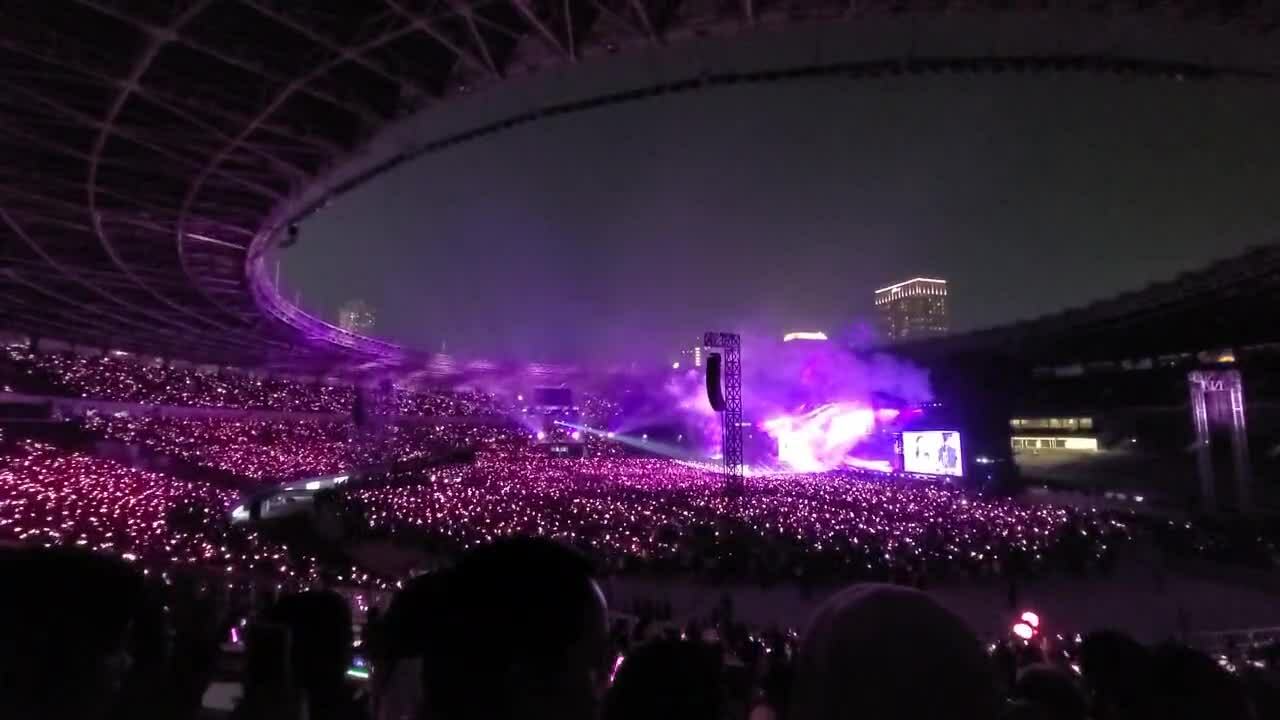 Sắc hồng "phủ" kín concert Blackpink