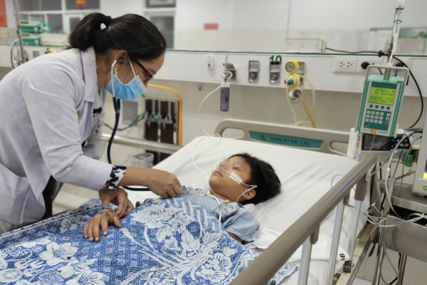 Tai nạn cao tốc Vĩnh Hảo – Phan Thiết: Bé trai bị dập phổi