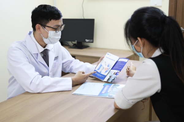 Nên thay loại khớp gối nhân tạo nào tốt nhất?