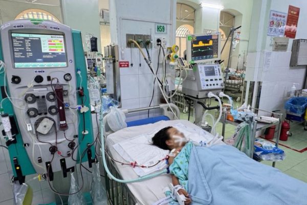 Sốt xuất huyết: Ai dễ gặp biến chứng nặng?
