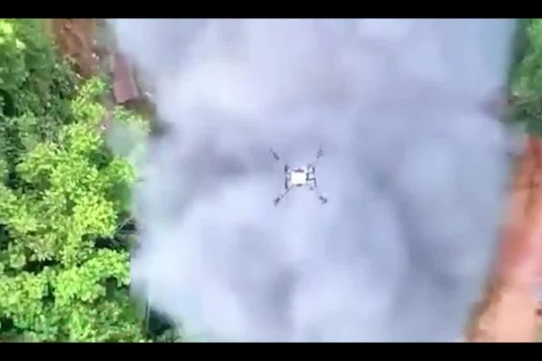 Drone Thái Lan thả đạn vào Campuchia: Nghi vấn kho vũ khí?