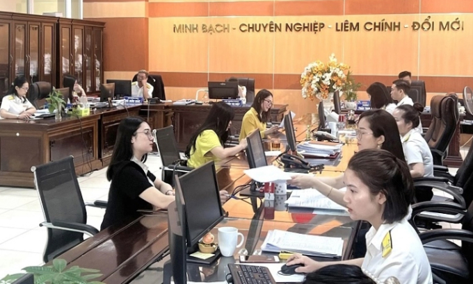 Công chức ngành thuế. Ảnh: GDT