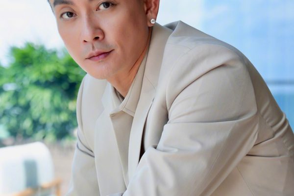 Huỳnh Tông Trạch: Tiết lộ gây sốc về hôn nhân