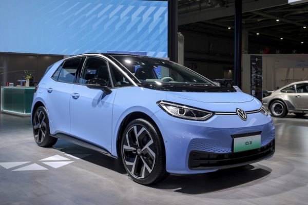Volkswagen Đóng Cửa Nhà Máy Liên Doanh Tại Trung Quốc: Tin Mới Nhất