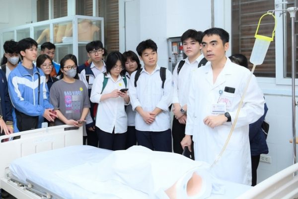 Điểm chuẩn Đại học Y Hà Nội: Phân tích biến động 3 năm gần đây