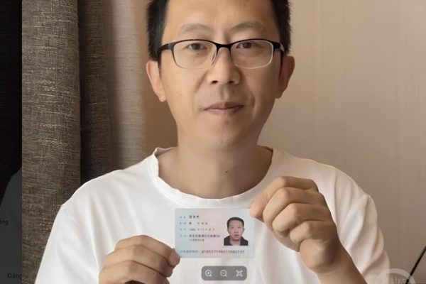 26 năm ròng rã đòi lại danh tính