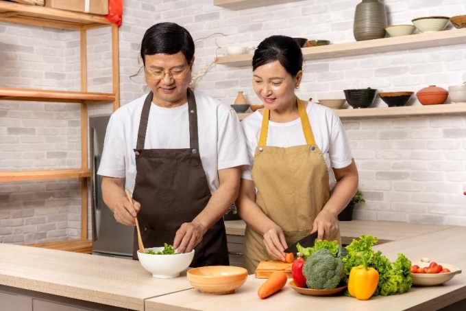 Hạnh phúc là khi chính mình và người thân khỏe mạnh. Ảnh: Shutterstock