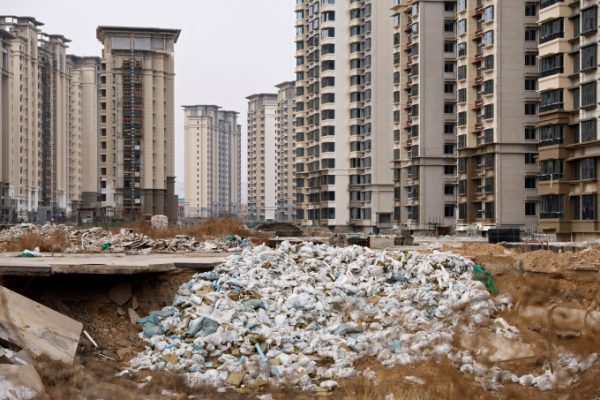 ‘Quả bom nợ’ Evergrande sắp bị hủy niêm yết cổ phiếu