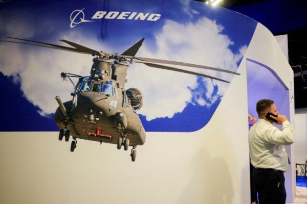 Công nhân Boeing đình công: Vấn đề gì?
