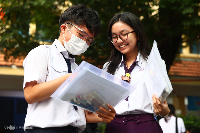 Thí sinh TP HCM thi tốt nghiệp THPT 2025. Ảnh: Quỳnh Trần