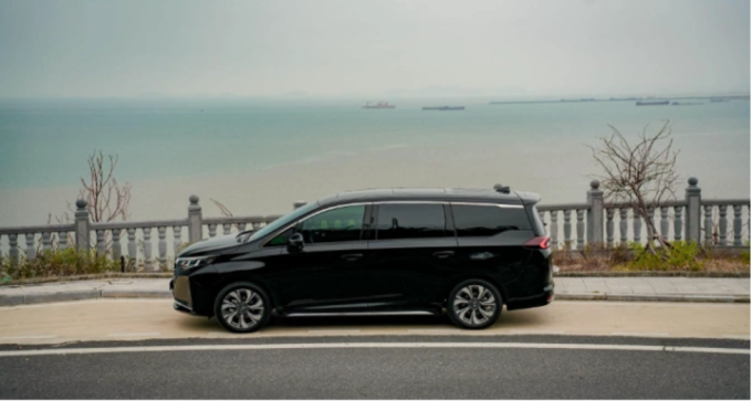 MPV cỡ trung GAC M6 Pro. Ảnh: GAC