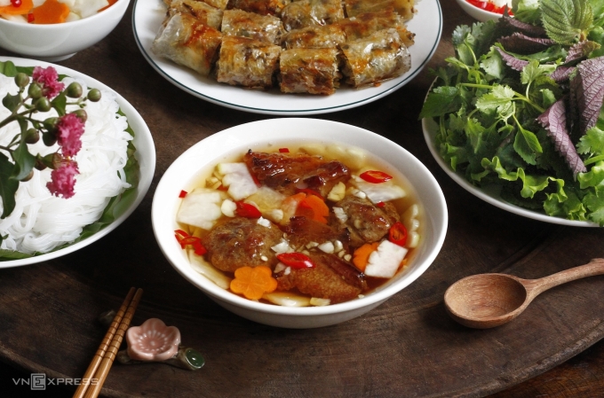 Bún chả.