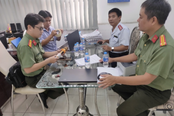 Phạt 70 trường hợp dùng micro không dây trái phép