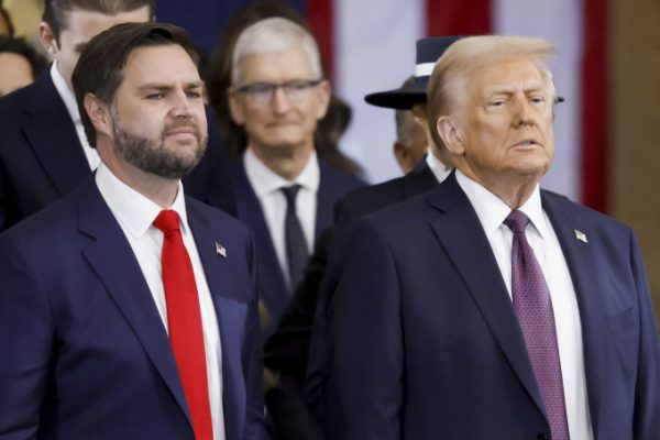 Ông Trump gợi ý JD Vance có thể là người kế nhiệm