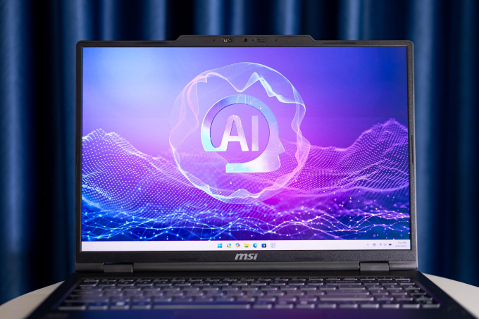 Laptop dùng Ryzen AI 300 có thêm NPU hỗ trợ tính năng AI. Ảnh: AMD