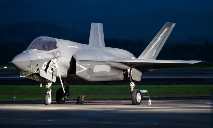Tiêm kích F-35B Anh được cho là tại sân bay Kagoshima ở Nhật Bản hôm 10/8. Ảnh: X/acct_of_master