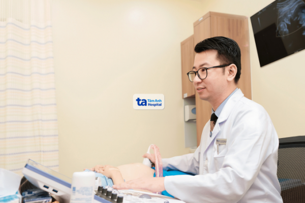 Thai phụ 45 tuổi nhiều bệnh nền sinh con khỏe mạnh: Câu chuyện kỳ diệu