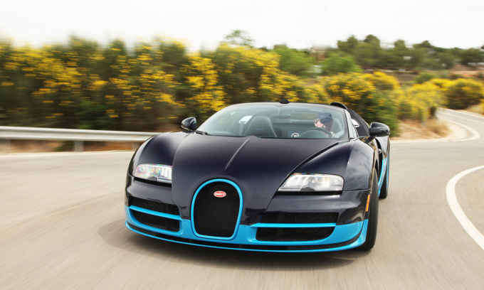 Siêu xe Bugatti Veyron 16.4 Grand Sport Vitesse đời 2013. Ảnh: Motortrend