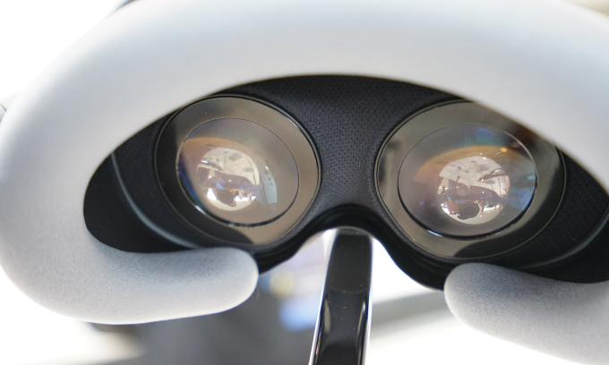Hệ thống màn hình và thấu kính Vision Discovery Edition. Ảnh: Bảo Lâm