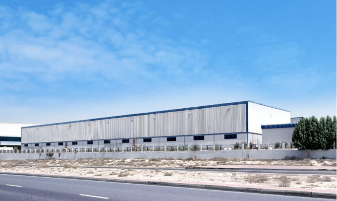 Kho hàng tọa lạc tại Khu thương mại tự do Jebel Ali (JAFZA). Ảnh: JingDong