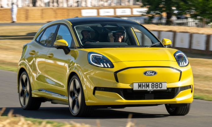 Ford Puma Gen-E - xe điện thế hệ mới của Puma tại Anh. Ảnh: Johnsons Cars