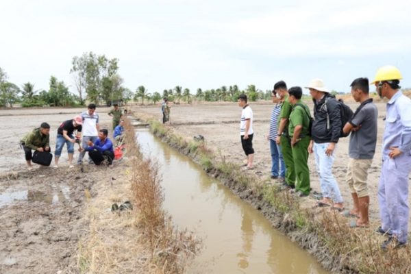 Bẫy chuột chết người: Hai người bị bắt