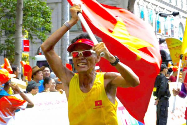 Nguyễn Văn Long Chạy Xuyên Việt Mừng Quốc Khánh: Hành Trình Ấn Tượng
