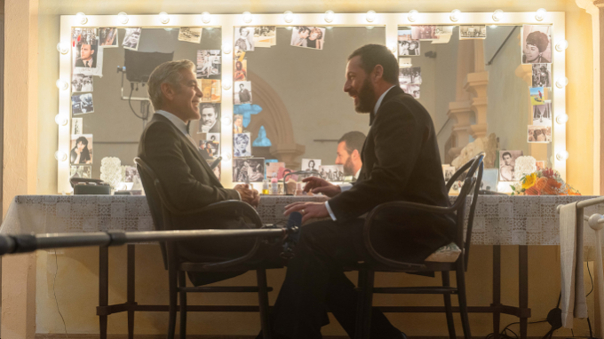 George Clooney (trái) và Adam Sandler (phải) trong phim Jay Kelly. Ảnh: Netflix